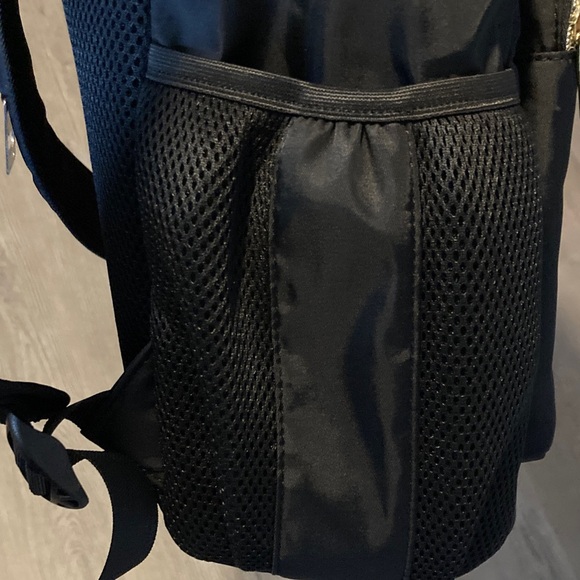 Matein Black Quilted Cooler Backpack - Picture 6 of 16